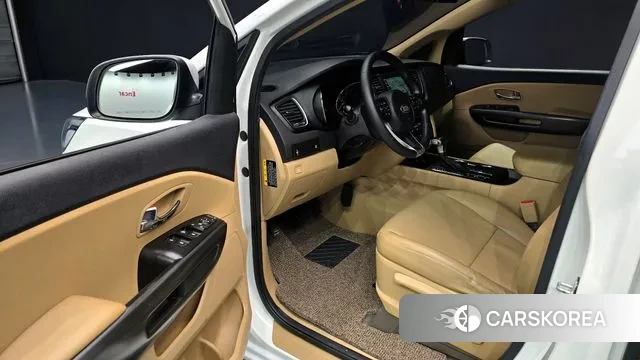 Kia The New Carnival 2019 Белый из Кореи, фото 2