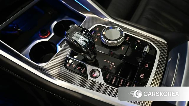 BMW X6 (G06) 2022 Белый из Кореи, фото 2