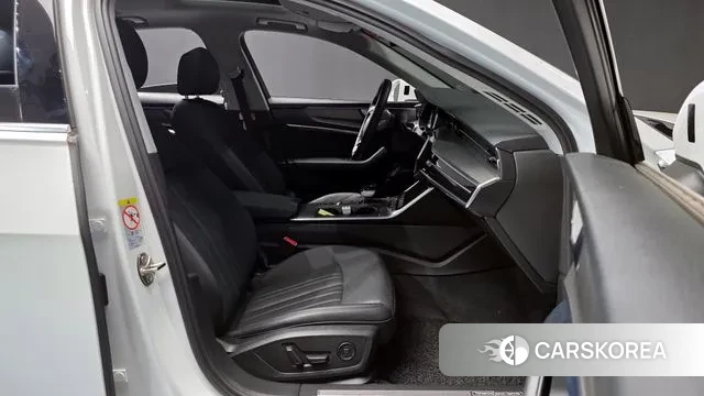 Audi A6 (C8) 2021 Белый из Кореи, фото 2