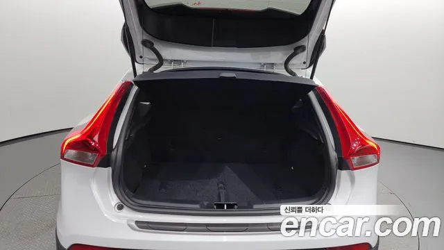 Volvo V40 Cross-Country id 2639981 из Кореи 2