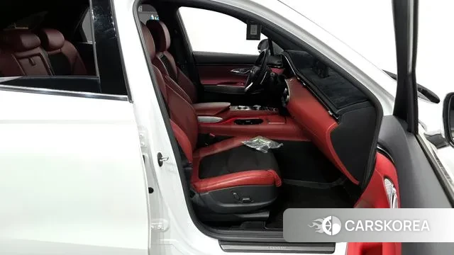 Genesis GV70 2021 Белый из Кореи, фото 2