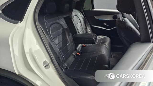 Mercedes-Benz GLC-Class X253 2018 Белый из Кореи, фото 2