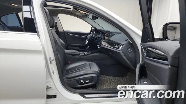 BMW 5 Series (G30) id 2700118 из Кореи 2