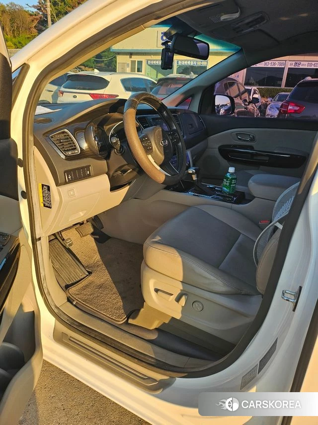 Kia The New Carnival 2018 Белый из Кореи, фото 2