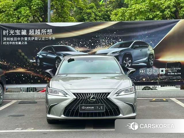 Lexus ES 2022 Серебристо-серый из Китая, фото 2