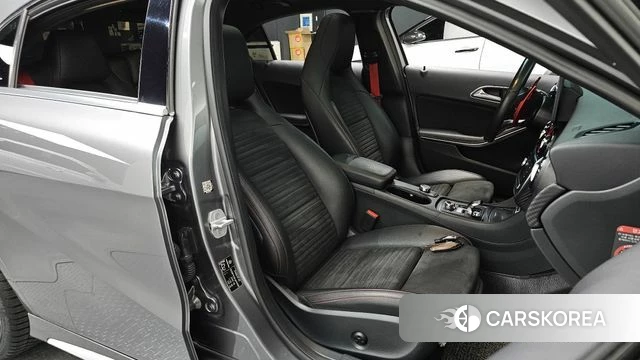 Mercedes-Benz A-Class W176 2018 Серый из Кореи, фото 2