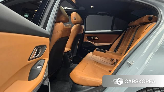 BMW 3 Series (G20) 2025 Цвет галактики из Кореи, фото 2