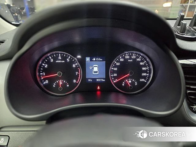 Kia Stonic 2018 Синий из Кореи, фото 2