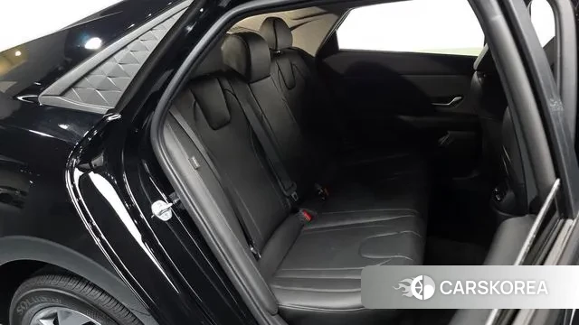 Hyundai The New Avante (CN7) 2025 Черный из Кореи, фото 2