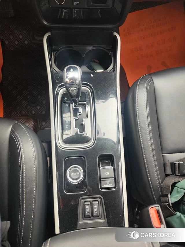 Mitsubishi  Outlander 2020 Черный из Китая, фото 2