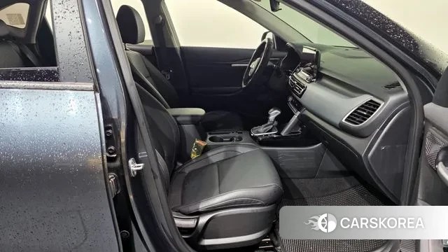 Kia Seltos 2020 Серый из Кореи, фото 2