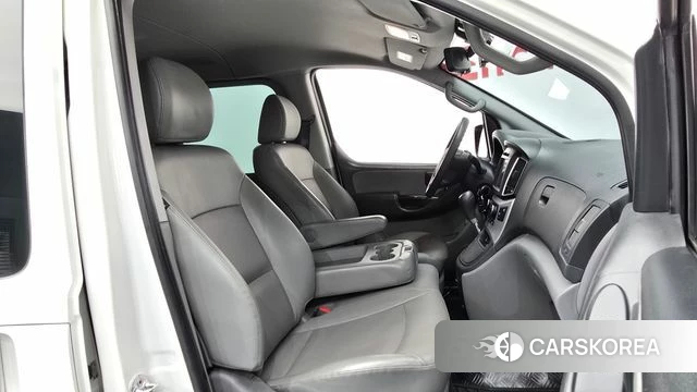 Hyundai The New Grand Starex 2018 Белый из Кореи, фото 2
