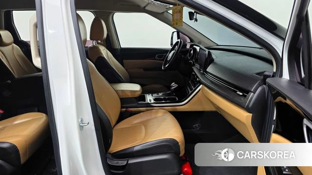 Kia Carnival 4th generation 2021 Белый из Кореи, фото 2