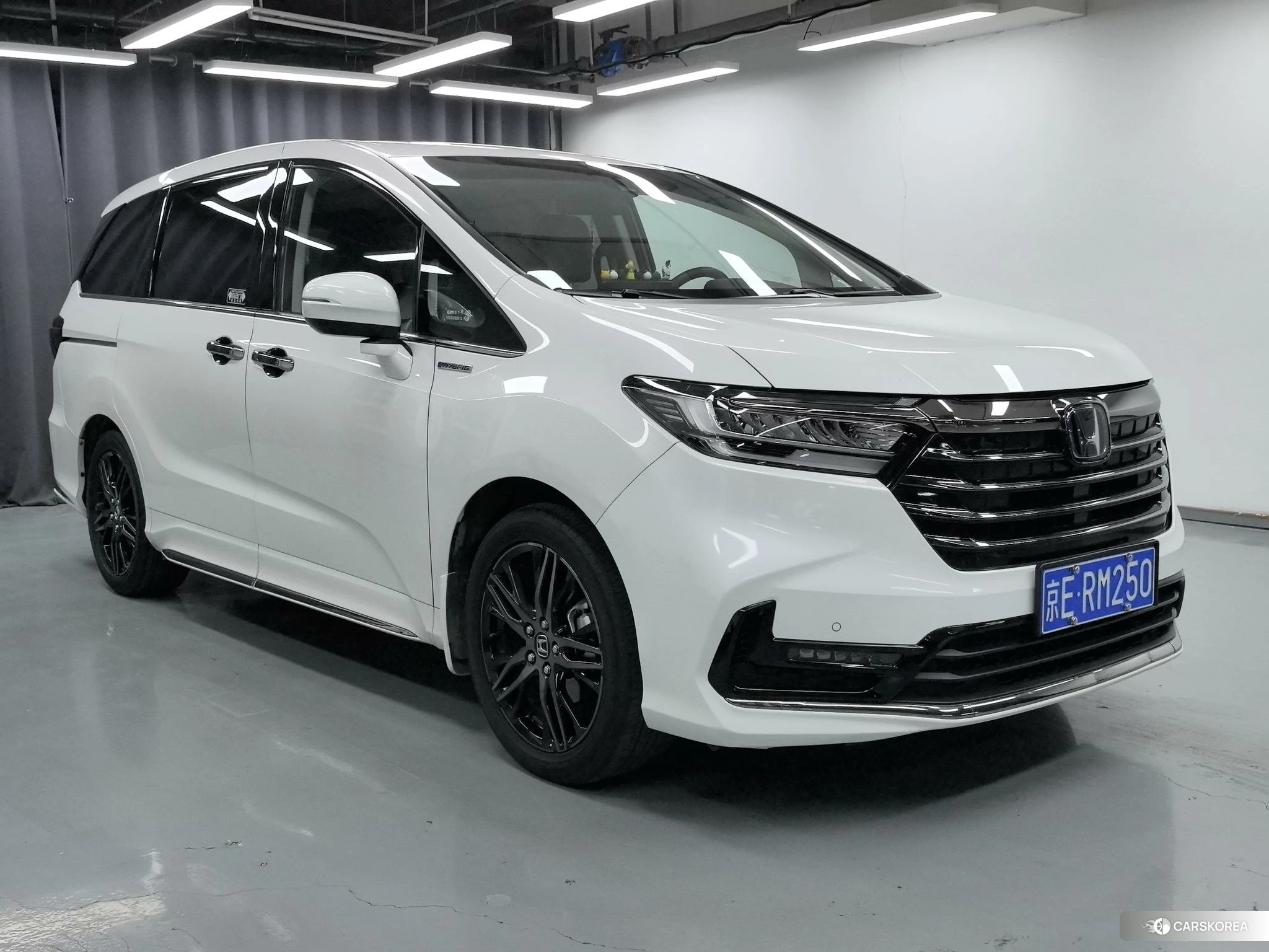 Honda Odyssey 2021 Белый из Китая, фото 2