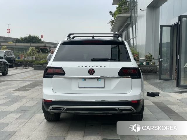 Volkswagen Tourang 2021 Белый из Китая, фото 2