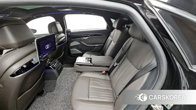 Audi A8 (D5) 2021 Черный из Кореи, фото 2