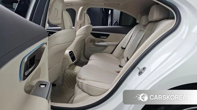 Mercedes-Benz E-Class W214 2024 Белый из Кореи, фото 2
