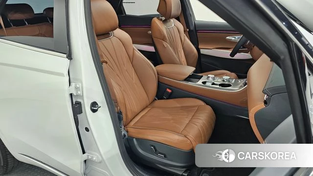 Genesis GV70 2024 Белый из Кореи, фото 2