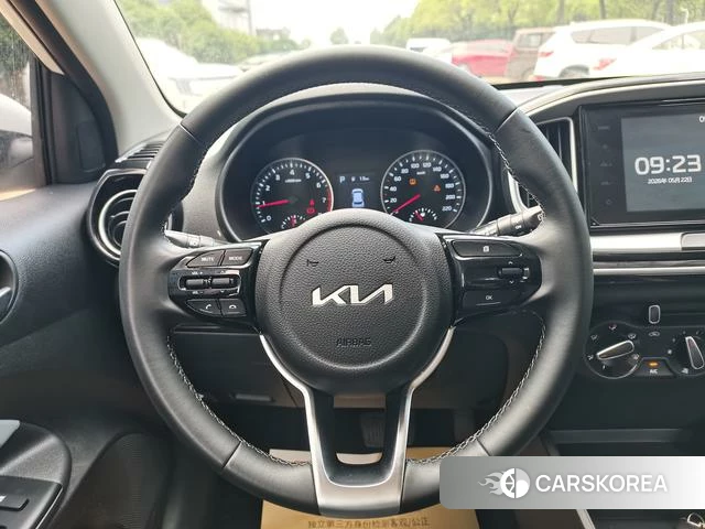 Kia Yi Ran 2023 Белый из Китая, фото 2