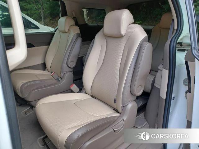 Kia Carnival 4th generation 2020 Жемчужный цвет из Кореи, фото 2