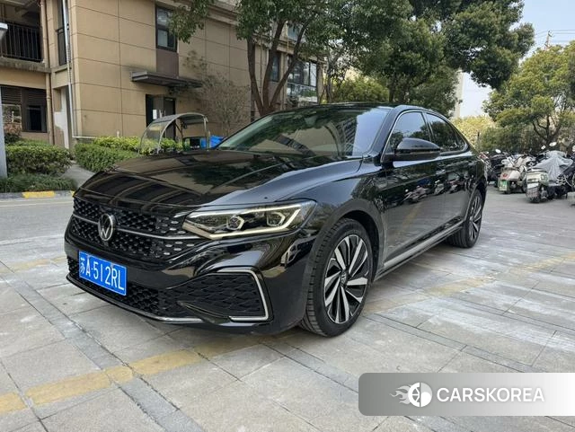 Volkswagen Passat 2022 Черный из Китая, фото 2