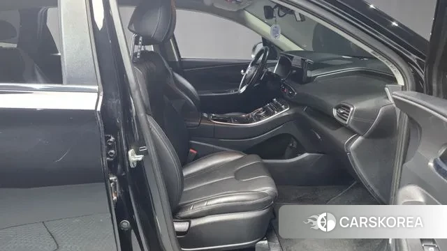 Hyundai The New Santa Fe 2022 Черный из Кореи, фото 2