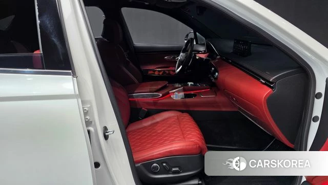 Genesis GV70 2021 Белый из Кореи, фото 2