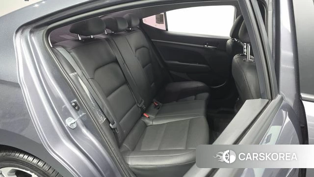 Hyundai Avante AD 2018 Серый из Кореи, фото 2