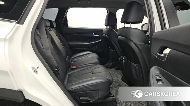 Hyundai The New Santa Fe 2022 Белый из Кореи, фото 2