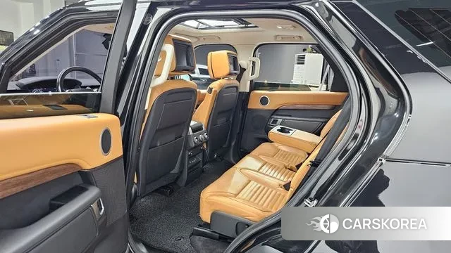 Land Rover Discovery 5 2018 Черный из Кореи, фото 2