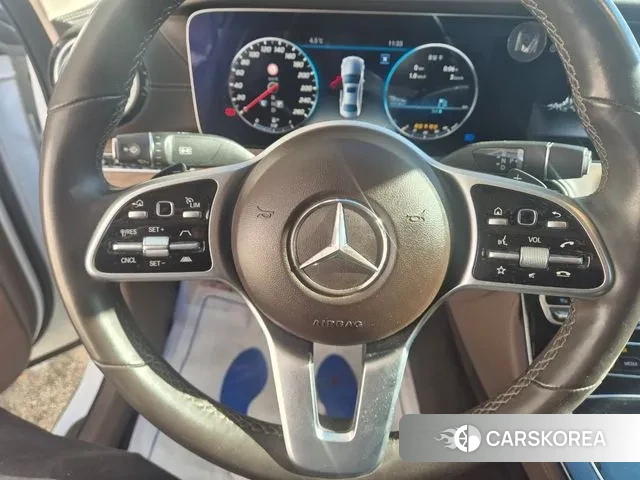 Mercedes-Benz E-Class W213 2020 Белый из Кореи, фото 2