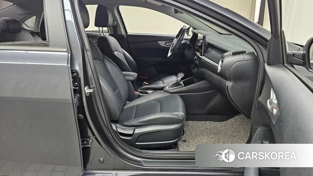 Kia The New K3 2nd generation 2021 Серый из Кореи, фото 2
