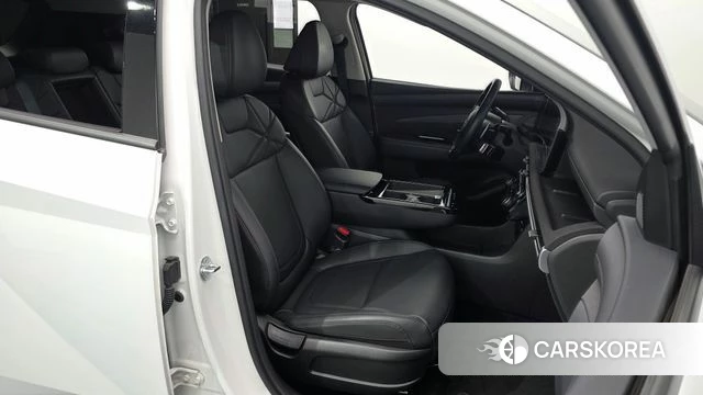 Hyundai The New Tucson (NX4) 2024 Белый из Кореи, фото 2