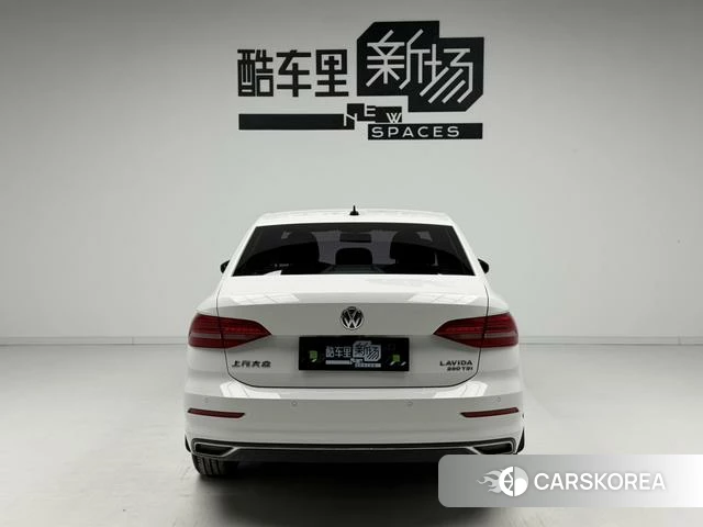 Volkswagen Lavida 2021 Белый из Китая, фото 2