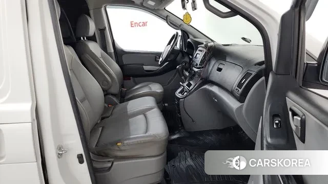 Hyundai The New Grand Starex 2018 Белый из Кореи, фото 2