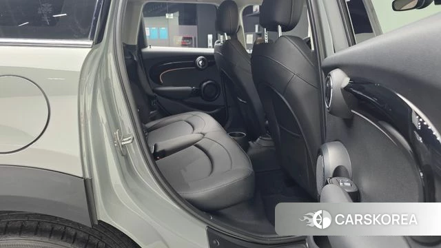 Mini Cooper 2022 Серебристо-серый из Кореи, фото 2