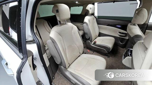 Kia Carnival 4th generation 2023 Белый из Кореи, фото 2