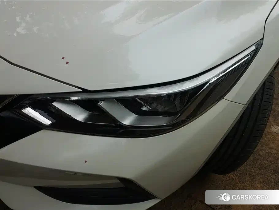 Nissan Sylphy 2023 Белый из Китая, фото 2