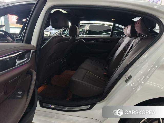 BMW 5 series PHEV 2021 Белый из Китая, фото 2