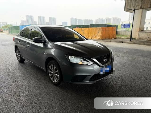 Nissan Xuan Yi 2024 Темно-серый из Китая, фото 2