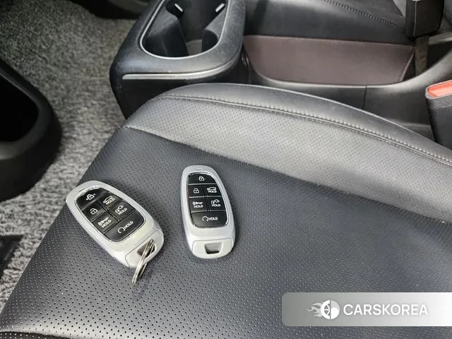 Hyundai Ionic 5 2021 Серебристо-серый из Кореи, фото 2