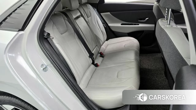 Hyundai Avante (CN7) 2020 Серебряный из Кореи, фото 2