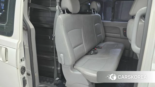 Hyundai The New Grand Starex 2018 Белый из Кореи, фото 2