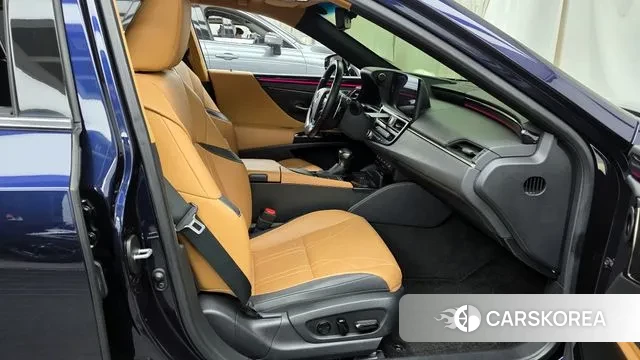 Lexus ES300h 7th generation 2021 Синий из Кореи, фото 2