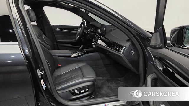 BMW 5 Series (G30) 2022 Серый из Кореи, фото 2