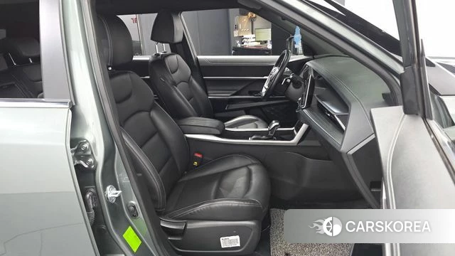 Ssangyong Torres 2023 Светло-зеленый из Кореи, фото 2