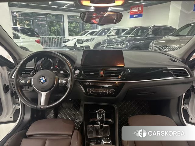 BMW 1 series 2023 Белый из Китая, фото 2