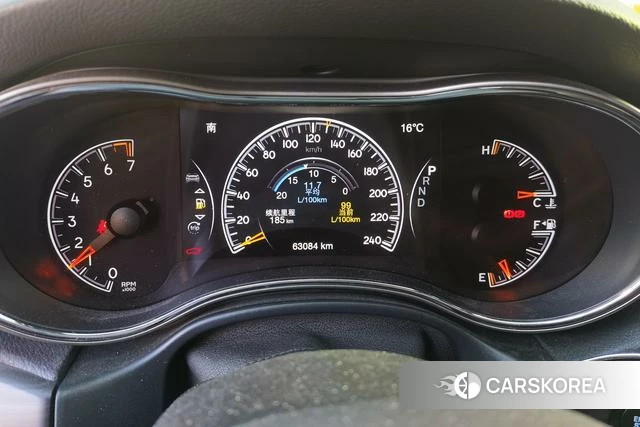 Jeep Grand Cherokee (imported) 2022 Черный из Китая, фото 2