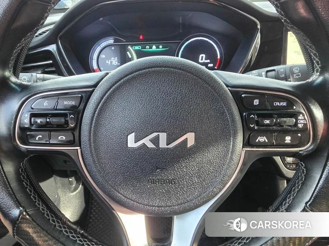 Kia Niro Plus 2022 Белый из Кореи, фото 2