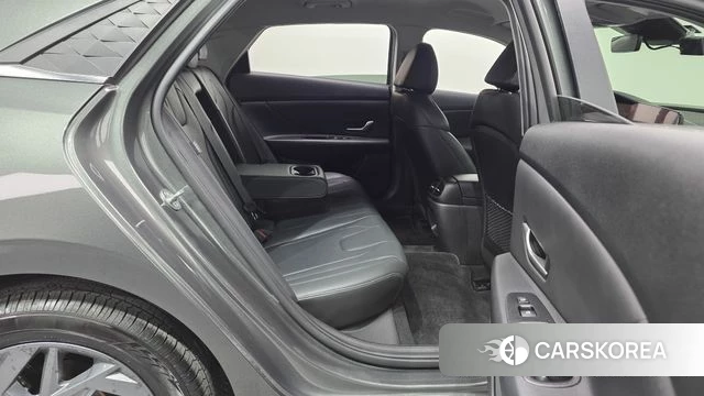 Hyundai The New Avante (CN7) 2024 Серый из Кореи, фото 2